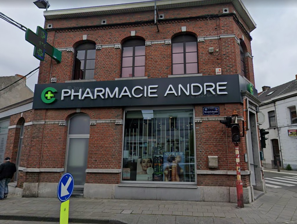 André